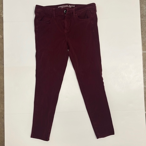 American Eagle Outfitters AEO Sateen Burgundy Jegging Size 10 Short - Picture 1 of 14